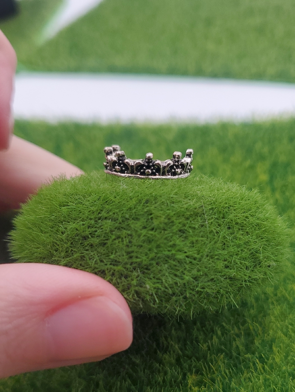 Silver  Mini Crown Ring Size 2 R835